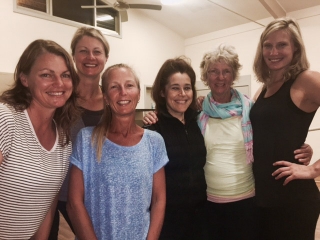 2015-Spring-Intensive-20-Lunge-Yogis-and-Yoginis